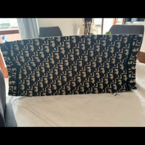 Large Dior Book Tote Ecru and Blue Dior Oblique Embroidery - Picture 5 of 9